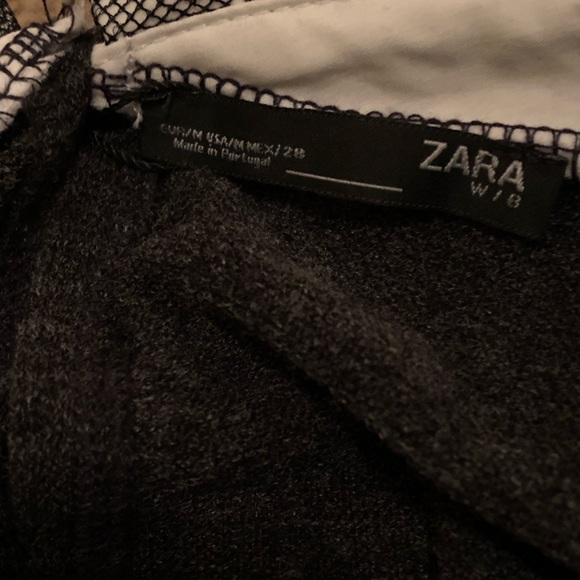 Zara Grey Sweater with Lace Collar - Picture 6 of 6